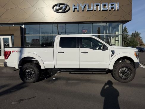 Used 2022 Ford F150 XLT w/ Equipment Group 301A Mid image 8