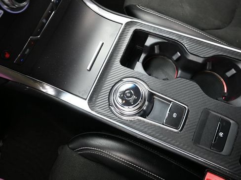 Used 2019 Ford Edge ST AWD/4WD image 18