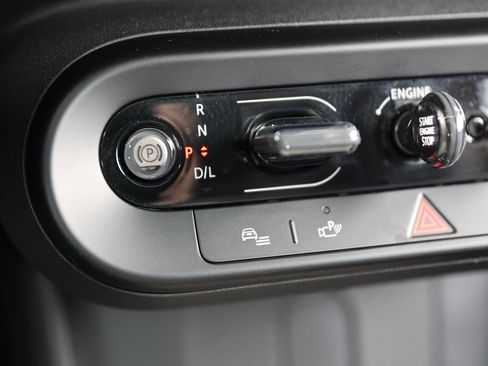 Used 2025 MINI Cooper 2-Door Hardtop image 23