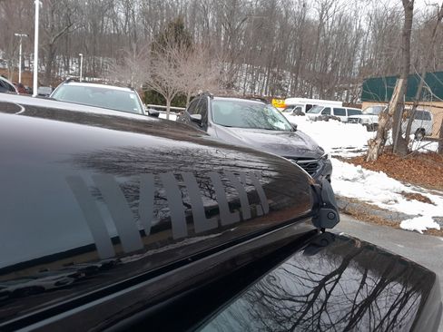 Used 2022 Jeep Gladiator Sport image 39