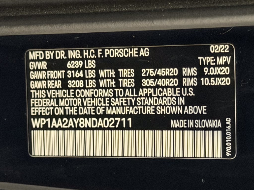 Certified 2022 Porsche Cayenne AWD/4WD image 26