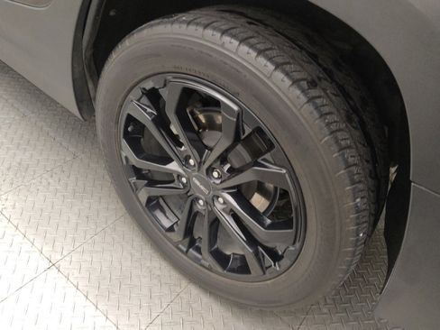 Used 2021 GMC Terrain SLE w/ Driver Convenience Package FWD image 31