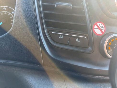 Used 2025 Ford Transit 250 148 Medium Roof image 27