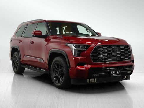 Used 2025 Toyota Sequoia Platinum image 7