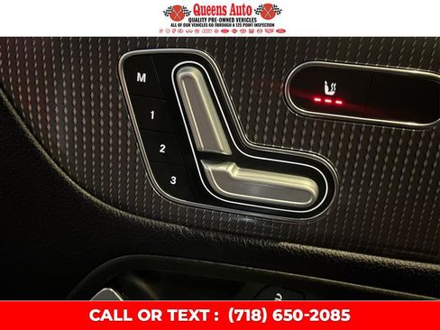 Used 2020 Mercedes-Benz GLB 250 4MATIC w/ Premium Package image 43