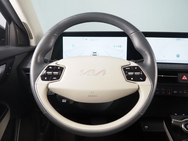Used 2024 Kia EV6 Wind AWD/4WD image 17