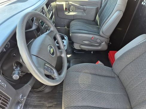 Used 2024 Chevrolet Express 2500 Work Van w/ Driver Convenience Package image 20