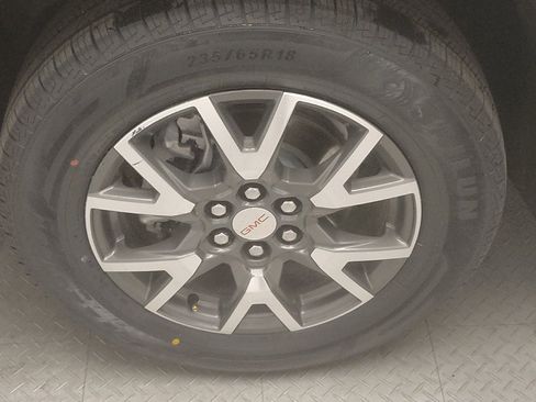 Used 2021 GMC Acadia SLE FWD image 31
