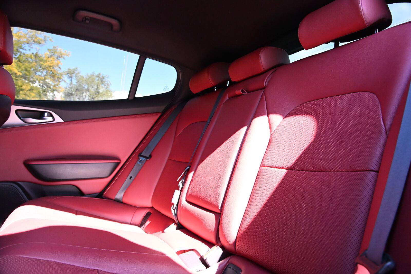 Used 2021 Kia Stinger GT AWD/4WD image 17
