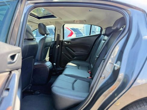 Used 2018 MAZDA MAZDA3 Grand Touring FWD image 26