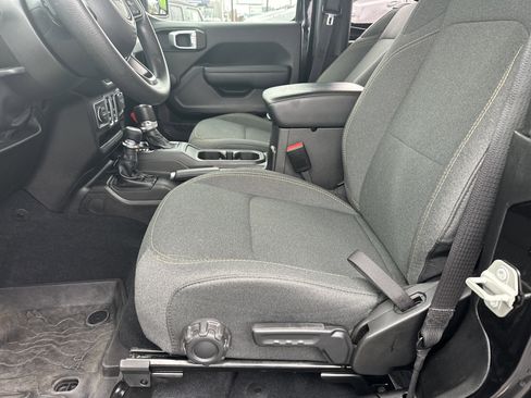 Used 2024 Jeep Wrangler Sport image 11