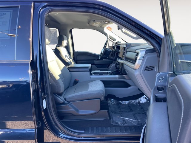 Used 2023 Ford F350 XLT w/ XLT Premium Package AWD/4WD image 19