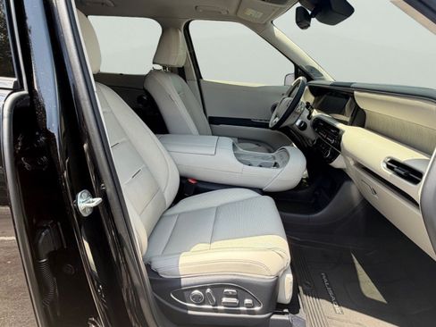 Used 2026 Hyundai Palisade Calligraphy FWD image 17