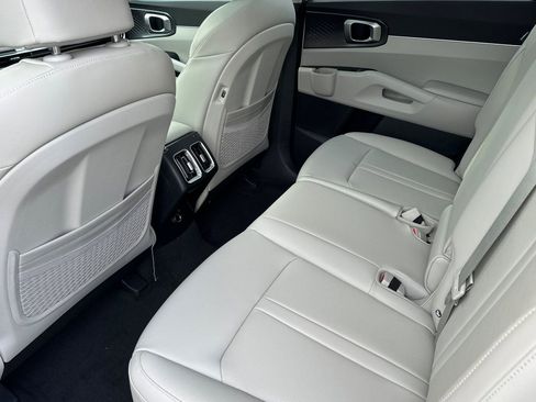 New 2026 Kia Sorento S w/ S Panoramic Sunroof Package FWD image 12