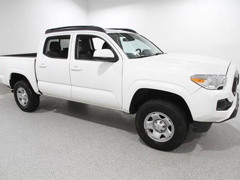 Used 2023 Toyota Tacoma SR AWD/4WD image 1
