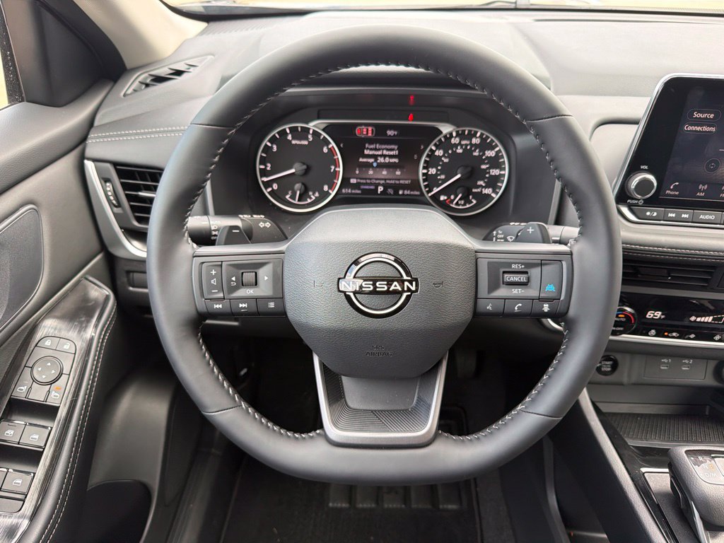 Used 2026 Nissan Rogue Dark Armor FWD image 23