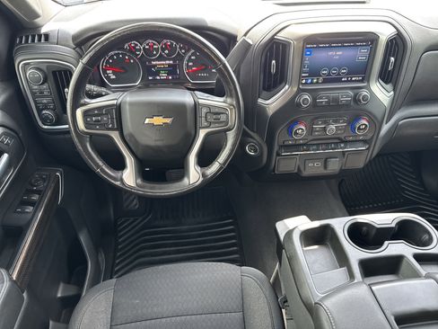 Used 2021 Chevrolet Silverado 1500 LT w/ Bed Protection Package AWD/4WD image 17