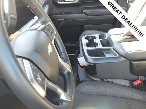 Used 2024 Chevrolet Silverado 1500 LT image 16