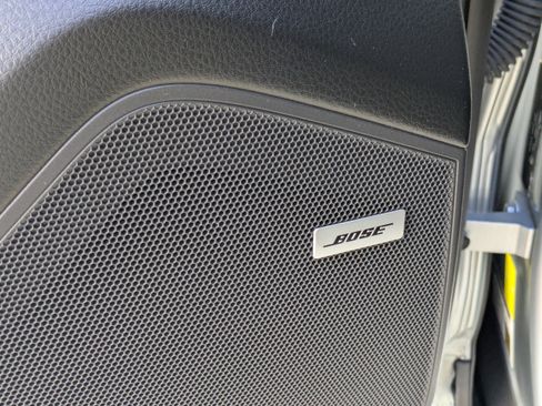 Used 2020 Porsche Cayenne image 25