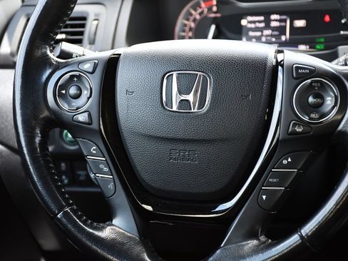 Used 2017 Honda Ridgeline RTL-E image 23