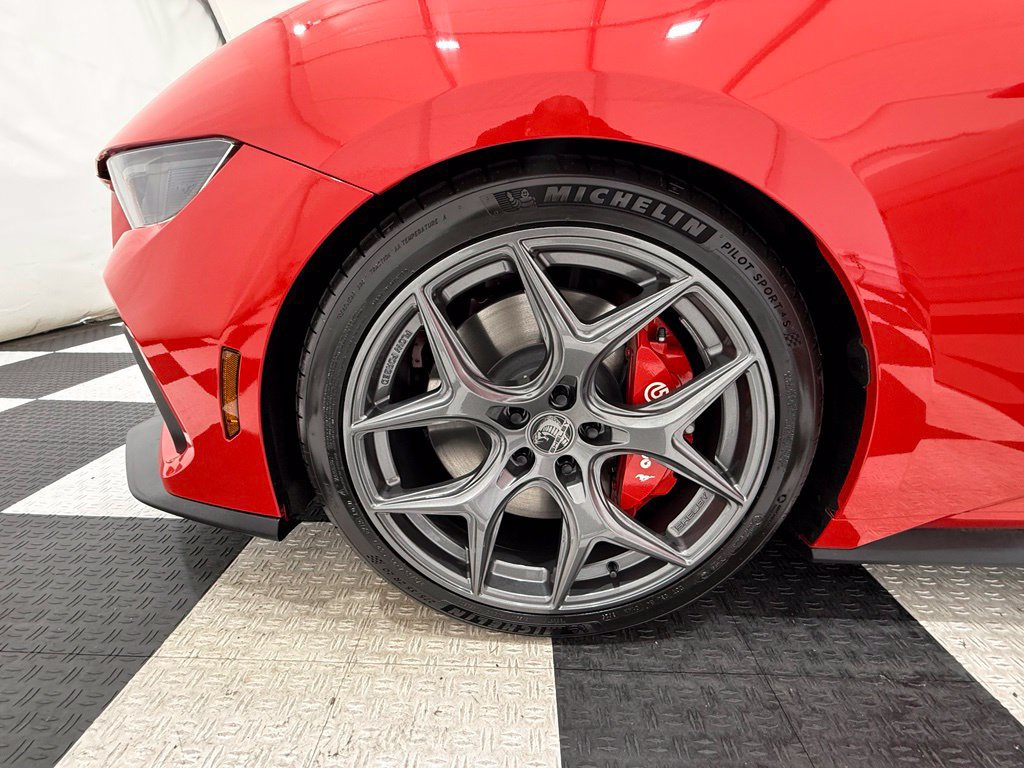 New 2026 Ford Mustang GT Premium w/ GT Performance Package RWD image 10