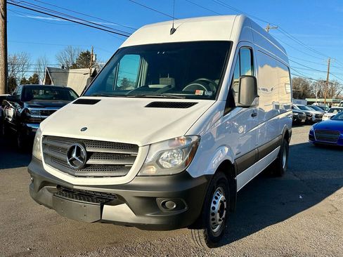 Used 2015 Mercedes-Benz Sprinter 3500 image 3