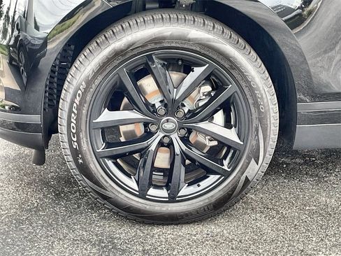 Used 2025 Land Rover Range Rover Velar S image 10