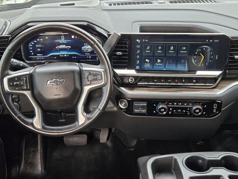 Used 2022 Chevrolet Silverado 1500 RST image 25