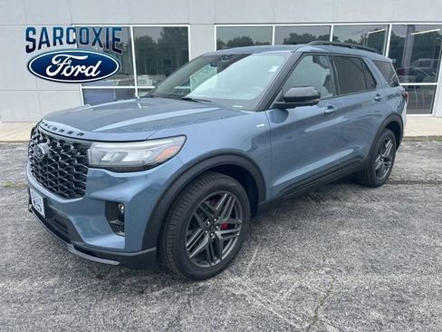 New 2026 Ford Explorer ST-Line w/ ST-Line Street Pack AWD/4WD image 1