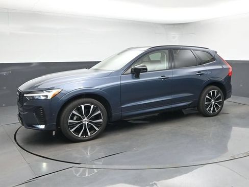 Used 2024 Volvo XC60 B5 Plus w/ Protection Package Premier AWD/4WD image 7