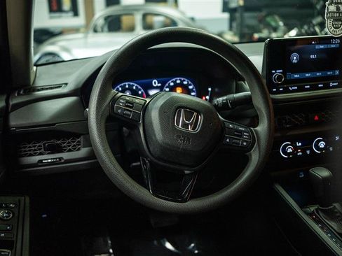Used 2025 Honda Accord LX image 15