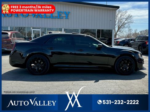 Used 2020 Chrysler 300 S image 8