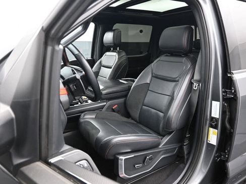 Used 2025 Ford F150 Raptor image 8