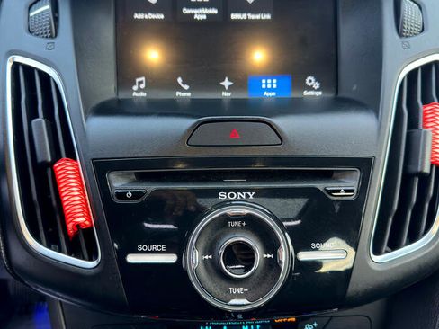 Used 2017 Ford Focus SEL w/ Cold Weather Package image 23