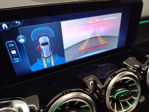 Certified 2026 Mercedes-Benz GLB 250 image 21