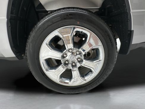 Used 2024 RAM 1500 Big Horn AWD/4WD image 10