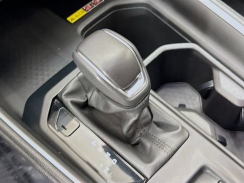 Used 2024 Toyota Grand Highlander AWD image 17