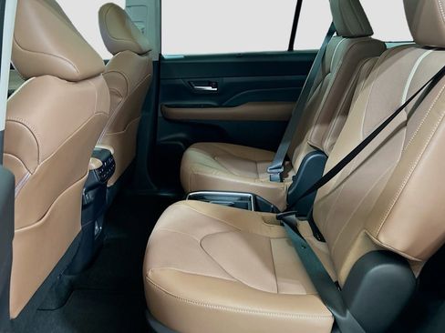 New 2026 Toyota Grand Highlander AWD image 24