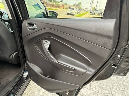 Used 2015 Ford Escape SE FWD image 19