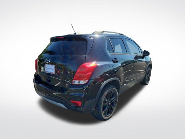 Used 2021 Chevrolet Trax LT w/ Redline Edition AWD/4WD image 14