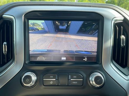 Used 2020 GMC Sierra 1500 Elevation w/ Elevation Value Package AWD/4WD image 12