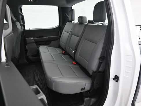 New 2026 Ford F250 XL w/ FX4 Off-Road Package image 19