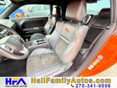 Used 2014 Dodge Challenger R/T image 25