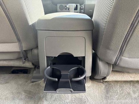 Used 2018 Nissan Frontier SV image 16