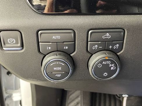 New 2025 Chevrolet Silverado 1500 LT image 12