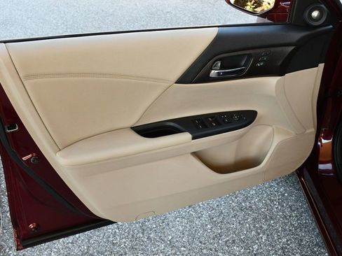 Used 2014 Honda Accord EX-L image 11