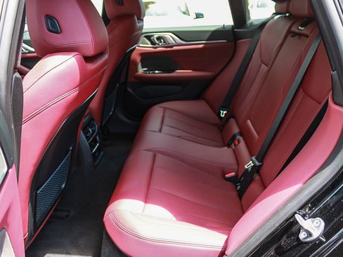 Used 2023 BMW i4 eDrive40 RWD image 17