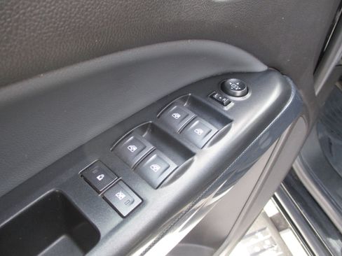 Used 2021 Chevrolet Colorado Z71 image 25