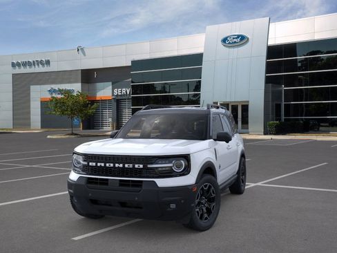 New 2025 Ford Bronco Sport Outer Banks w/ Outer Banks Tech Package+ image 2