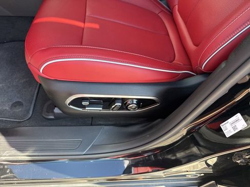New 2025 Jeep Wagoneer S Launch Edition AWD/4WD image 16